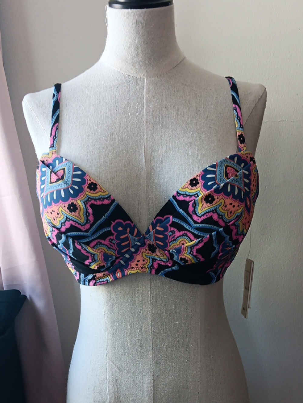 Bikini  Raisins Navy Push-Up Bra with Pink Paisley Pattern